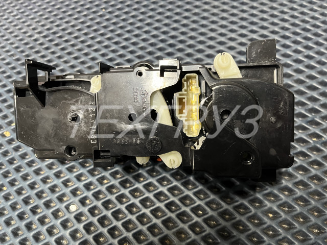 tegruz.ru Блок переключателей поворотных A9678200197  64 Daimler A9678200197  64